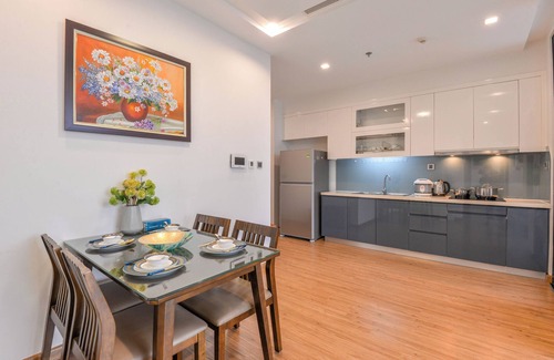 Ngoc Khanh Apartment | căn hộ 2 phòng ngủ ấm áp tại vinhomes metropolis
