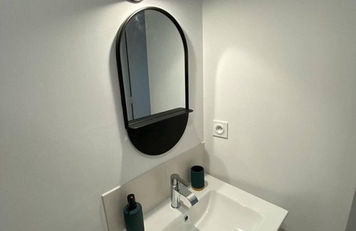 Laval Apartment | Cœur de Laval: Charming 2-room apartment