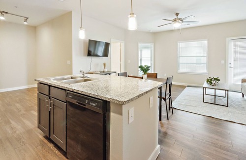 Willowbrook Apartment | C Creek 5302 I New Construction 2Bd Apt I Gated