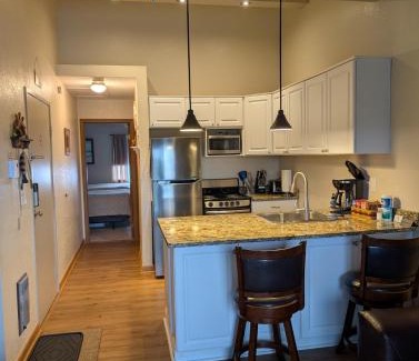 Oak Harbor Apartment | C & D Restawhile