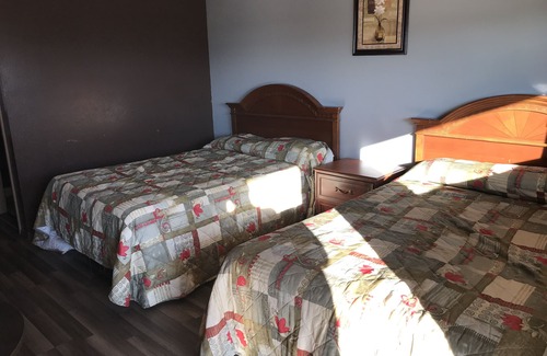 El Dorado Springs Hotel | C&H Motel El Dorado Springs