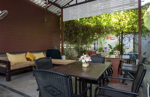 Chalong Apartment | C Quad room, cozy, pool 5mn walk