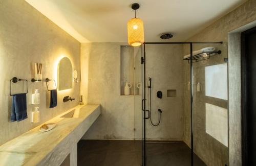 Sernabatim Resort | C Roque Beach Resort