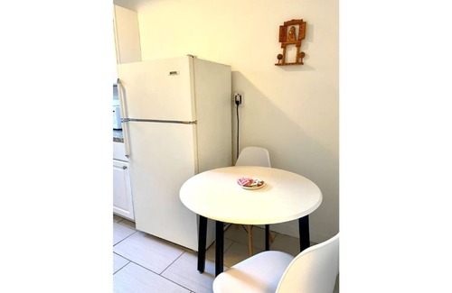 Short North Apartment | C- spacious one bedroom apartment just 16 minutes walk to Nationwide Arena