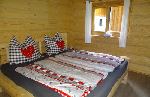Hallstatt House | C.T.N. Loghouse