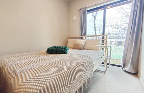 Honmachi Apartment | C3 Shibuya new hotel, 2 bedrooms and 1 living room, 7 mins to ST Max 6P 渋谷全新酒店 全新装修 两室一厅 交通中心 车站7分钟 最大6人 直达新宿 涉谷 表参道 品川 池袋 上野 代代木 银座 原宿