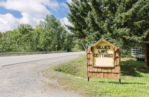 Timiskaming District Cabin | C6 - Cozy Lakefront Cottage in Temiskaming Shores