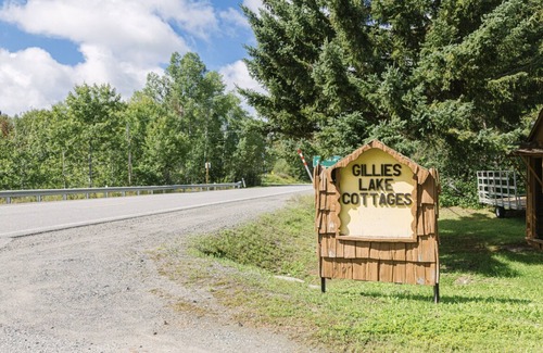 Timiskaming District Cabin | C7 - Cozy Lakeside Cottage in Temiskaming Shores