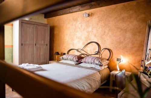Roncola Bed & Breakfast | CA' BAETTI L'ANTICO BORGO