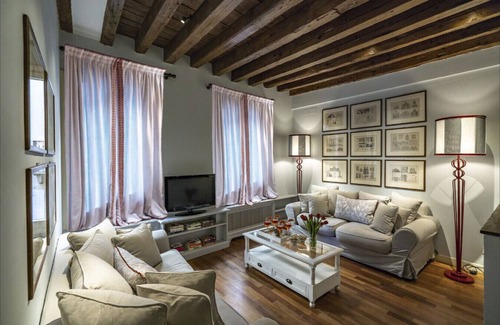 Dorsoduro Apartment | Ca' Belle Arti in Dorsoduro