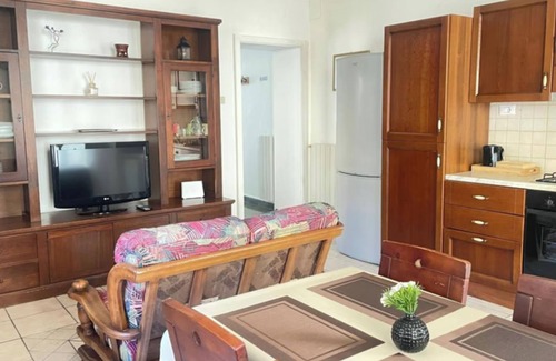 Montignoso House | Cà Dell'alpe-between the Apuane Alps and the sea