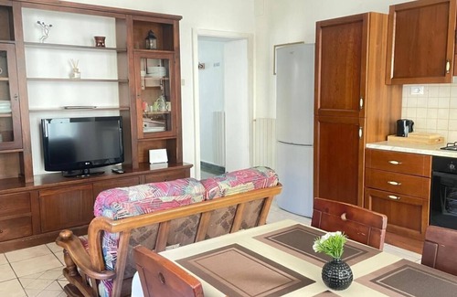 Montignoso House | Cà Dell'alpe-between the Apuane Alps and the sea