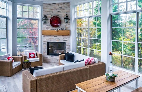 Kawartha Lakes Cottage | 6 Bdrm 6 Bath Lakefront cottage on Balsam Lake