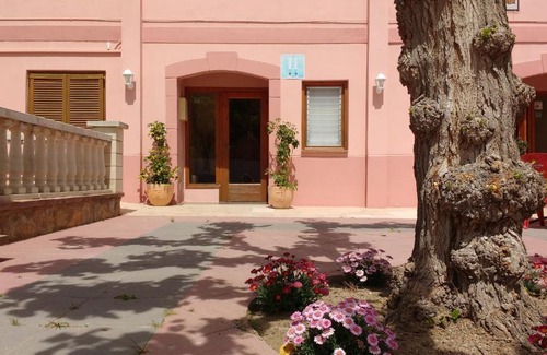 Vilanova d'Escornalbou Hotel | Ca l'Amadeu