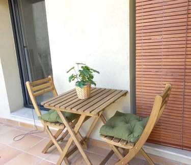Besalu Apartment | Ca l'Eudald 2, Ideal para parejas con terraza