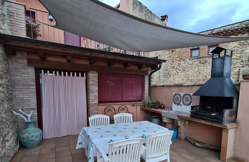 Orriols Cottage | Ca La Maria. Costa Brava beaches 20 minutes.