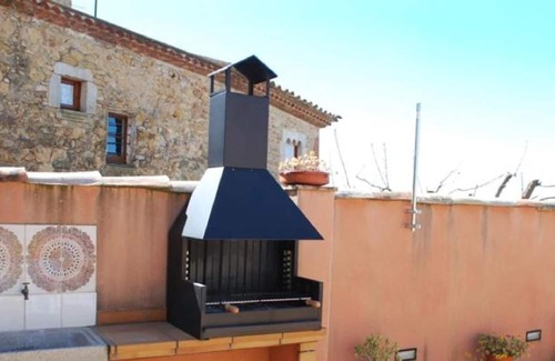 Orriols Cottage | Ca La Maria y Casa Vermella . Costa Brava beaches 20 minutes.