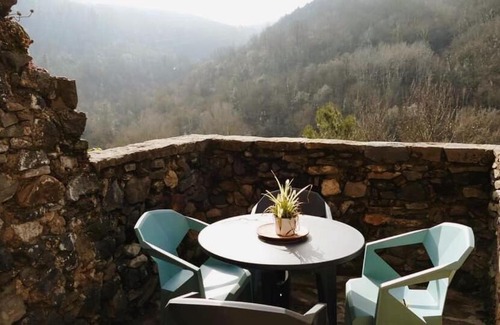 Castellfollit de la Roca Apartment | Ca la REIA