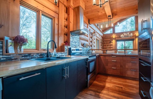 Val-des-Lacs House | Belvedere | Hot Tub | Incredible View | 8 guests