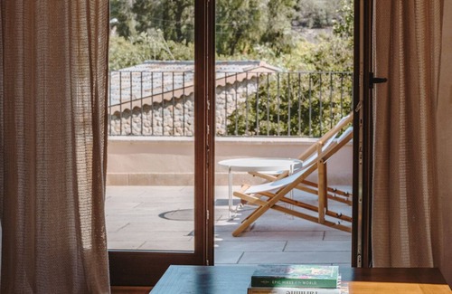 Biniaraix House | Ca Na Nela, Soller. The house with the dancing garden.