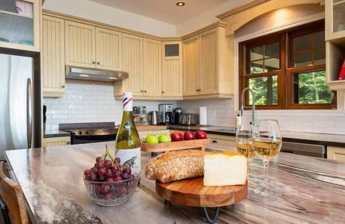 Petite-Riviere-Saint-Francois House | Cottage BEA-42 | Petite-Rivière-St-François