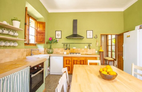 Mancor de la Vall Ski Chalet | Ca Ses Monges Mallorcan house for 10 with swimming pool in Mancor de la Vall