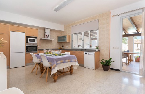 Ariany Villa | CA SES NINES - Cosy townhouse with private pool in inland Majorca. Free WiFi