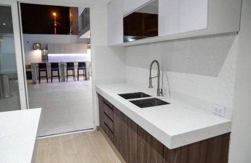 Punta Hermosa House | CA3 - Casa de Lujo, Fiesta y Piscina - Punta hermosa