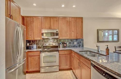 Copper Mountain Village House | Ca3202 The Cache Condo