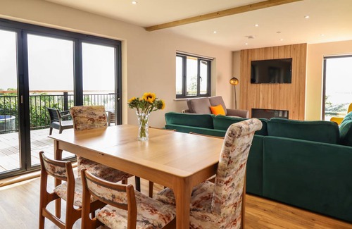 Llanfyllin Cottage | Cabin ∙ 2 bedrooms ∙ 4 guests