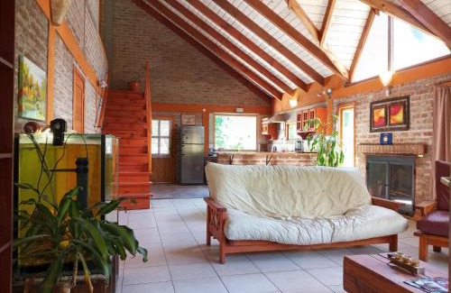 San Martin de los Andes House | Cabaña con costa de arroyo