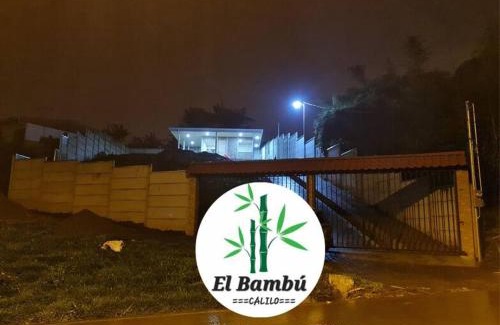 Juan Vinas House | Cabaña de Descanso El Bambú