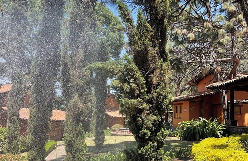 Mazamitla Cabin | Cabaña de Lujo con Jardines Excepcionales