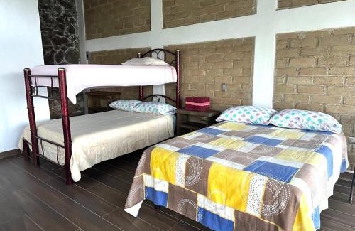 Pahuatlan del Valle Ski Chalet | Cabaña de Vidrio en el Bosque