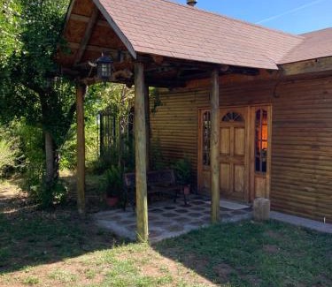 Bajos de Lircay Ski Chalet | Cabaña En Lago colbun, sector Pasó Nevado