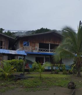 Bahia Solano Ski Chalet | Cabaña La Marea