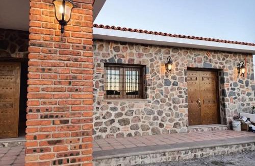 Calpulalpan House | Cabañas calpulalpan de paso