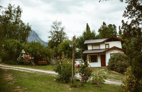 El Bolson Cabin | Cabañas Las Grullas