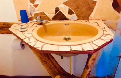 Hanga Roa Cabin | Cabañas Moenga