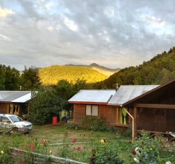 Caburgua House | Cabañas Newen-Zomo