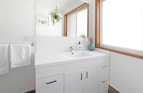 Bogangar House | Caba Bliss - Walk to Cabarita Beach!