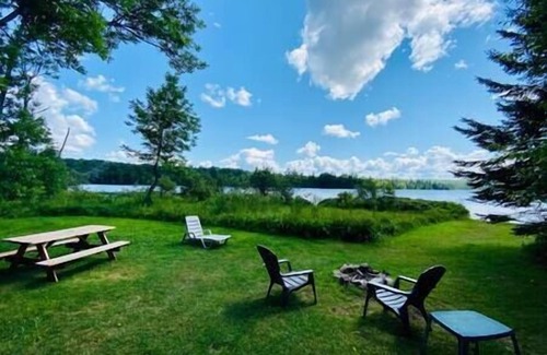 Nominingue House | Caban 8, au bord du lac noir !
