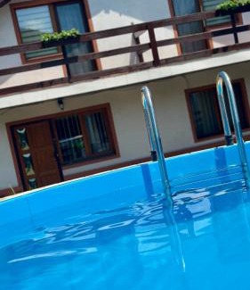 Sadu Cabin | Cabana cu piscină ALLEGRIA - TOCILE , jud SIBIU