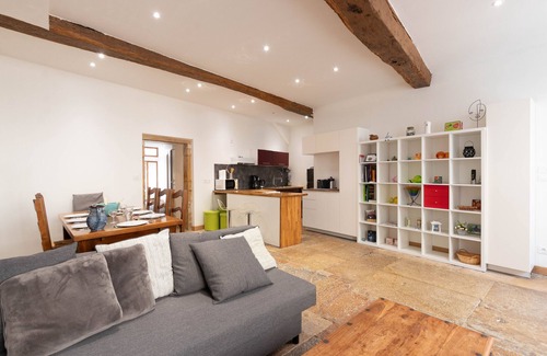 Cluny Apartment | Cabana & Le Grand Historique - Centre-ville