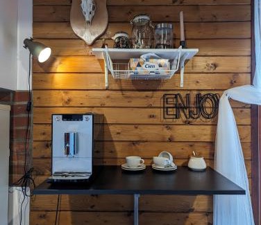 Lupeni House | Cabana Nyiko cu ciubăr