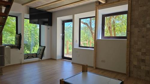 Visinesti Villa | CABANA panoramică din Maluri