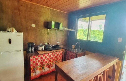 La Fortuna Cabin | Cabaña Refugio, located in the middle of nature.