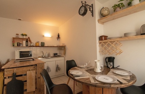 Vire Apartment | CABANA & Rustique Chic