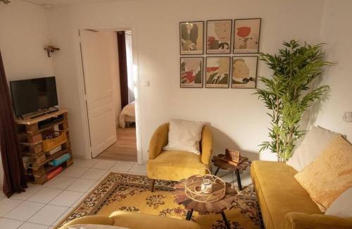 Vire Apartment | CABANA & Rustique - Proche Mâcon Nord