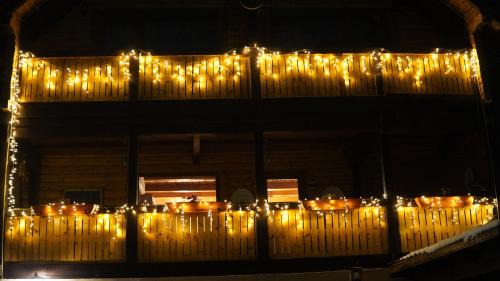Rausor Cabin | Cabana "Trei Brazi " Retezat
